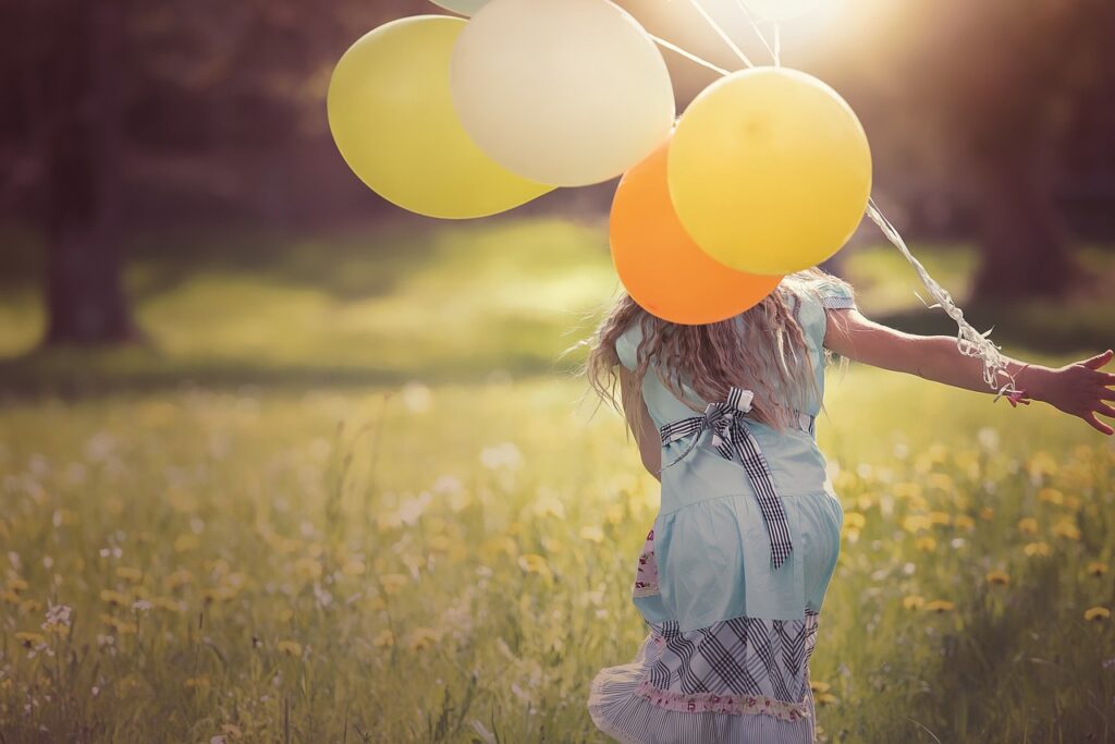 girl, balloons, child, happy, out, freedom, person, human, female, meadow, joy, joy of life, run, jump, race, tumblr wallpaper, girl, happy, happy, happy, happy, happy, joy